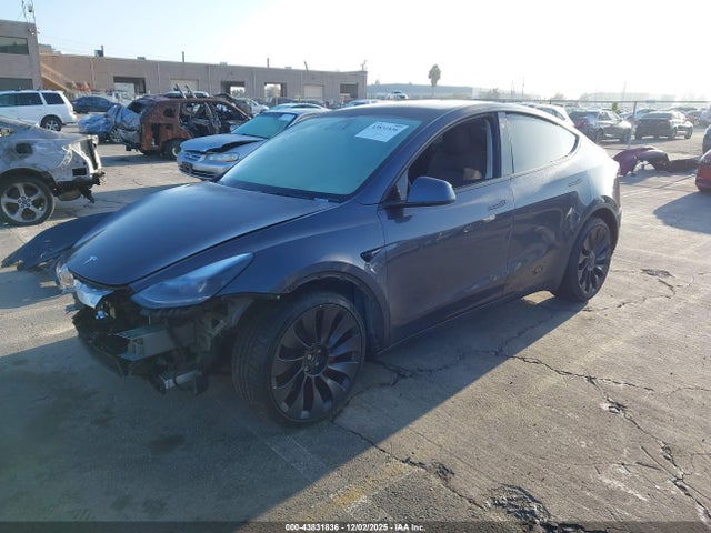 2023 TESLA MODEL Y 7SAYGDEF2PF634220 Photo 1
