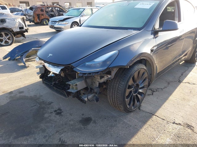 2023 TESLA MODEL Y 7SAYGDEF2PF634220 Photo 5
