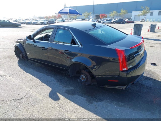 2013 CADILLAC CTS-V 1G6DV5EPXD0104638 Photo 2