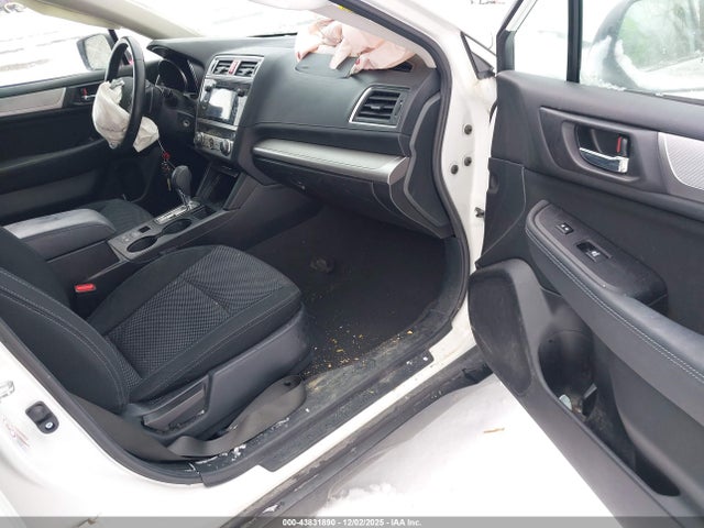 43831890 :رقم المزاد ، 4S4BSAFC0F3342691 vin ، 2015 Subaru Outback 2.5i Premium مزاد بيع