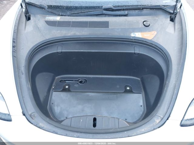 2018 TESLA MODEL 3 5YJ3E1EA3JF003807 Photo 9