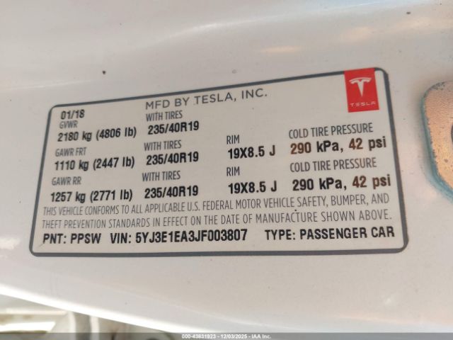 2018 TESLA MODEL 3 5YJ3E1EA3JF003807 Photo 8