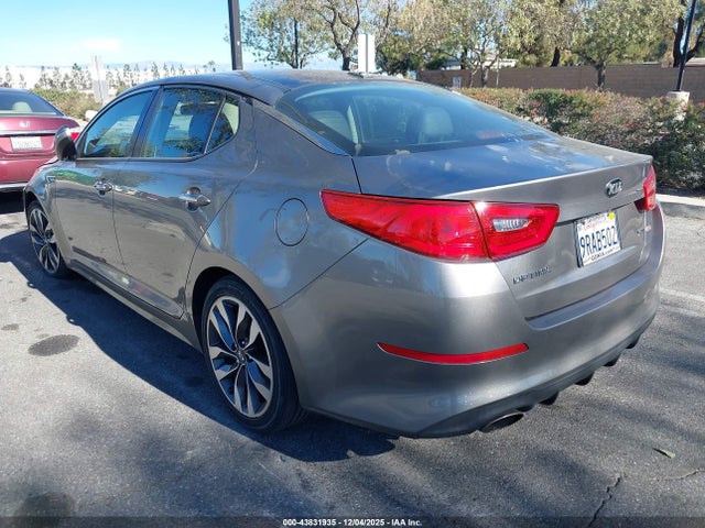 2015 KIA OPTIMA 5XXGR4A61FG494651 Photo 2