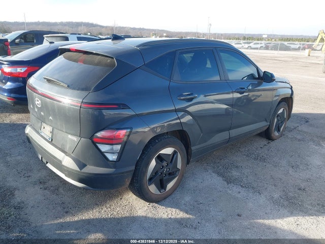 2024 HYUNDAI KONA ELECTRIC KM8HC3A66RU008605 Photo 3