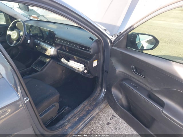 2024 HYUNDAI KONA ELECTRIC KM8HC3A66RU008605 Photo 4