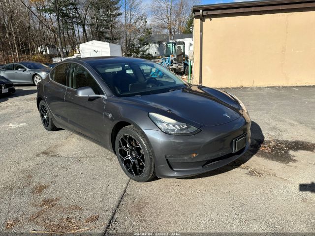 2018 TESLA MODEL 3 5YJ3E1EB1JF119497 Photo 0