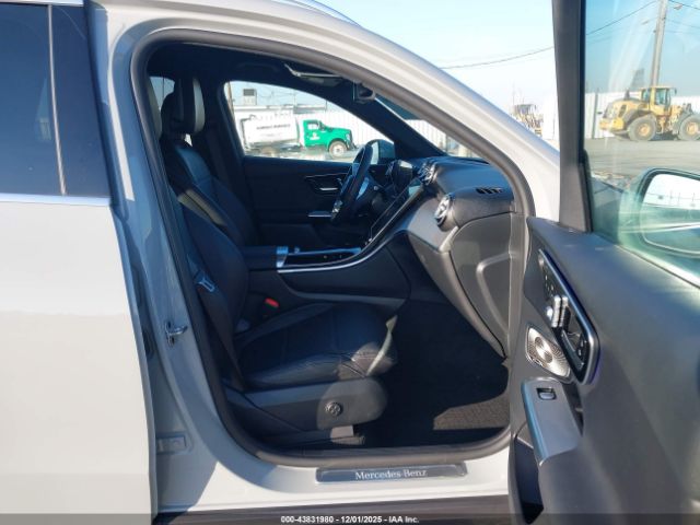 2025 MERCEDES-BENZ GLC 300 W1NKM4GB3SF362960 Photo 4