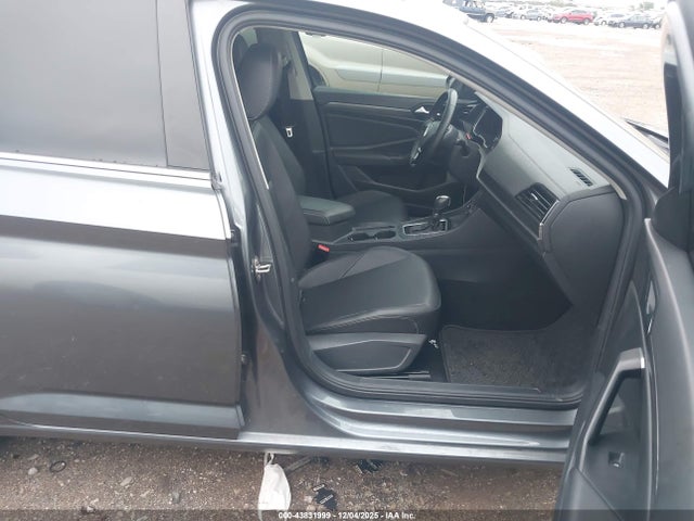 3VWE57BUXKM188863 Volkswagen Jetta 1.4t Sel