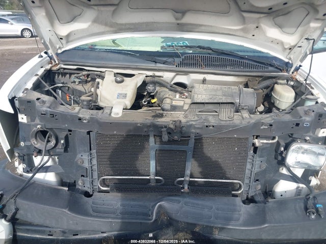 Chevrolet Express 2500 Work Van 2014 1GCWGFCA4E1128319 Image 10