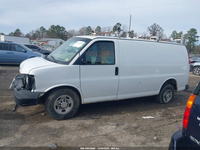 Chevrolet Express 2500 Work Van 2014 1GCWGFCA4E1128319 Image 14