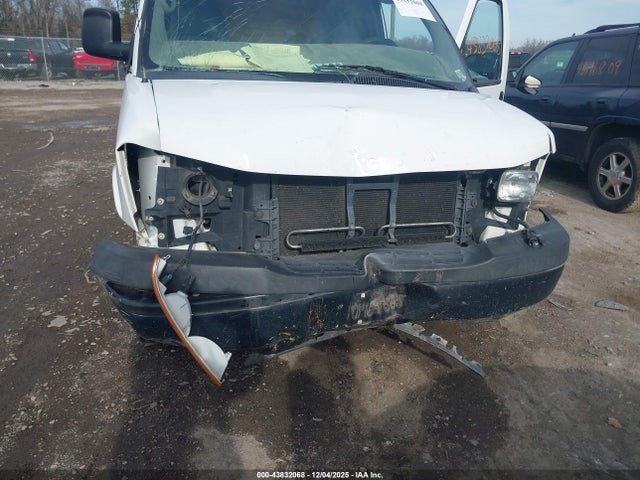 Chevrolet Express 2500 Work Van 2014 1GCWGFCA4E1128319 Image 6