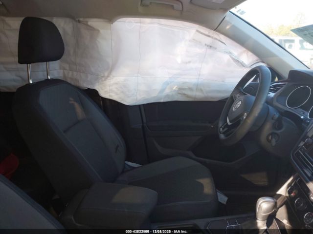 2020 VOLKSWAGEN TIGUAN 3VV1B7AX3LM140050 Photo 4