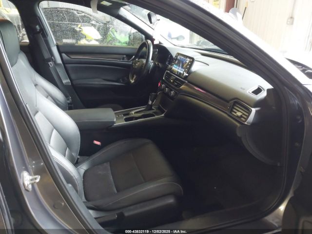 2020 HONDA ACCORD 1HGCV1F3XLA055562 Photo 4