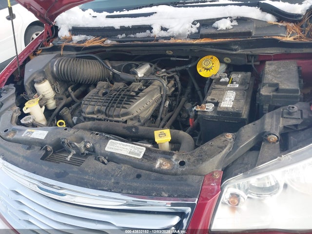 Продаж на аукціоні авто 2015 Chrysler Town & Country Touring, vin: 2C4RC1BGXFR564901, номер лоту: 43832152