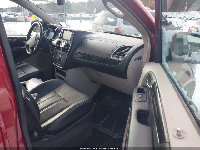 Продаж на аукціоні авто 2015 Chrysler Town & Country Touring, vin: 2C4RC1BGXFR564901, номер лоту: 43832152