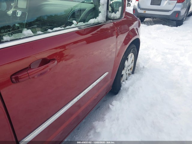 Продаж на аукціоні авто 2015 Chrysler Town & Country Touring, vin: 2C4RC1BGXFR564901, номер лоту: 43832152
