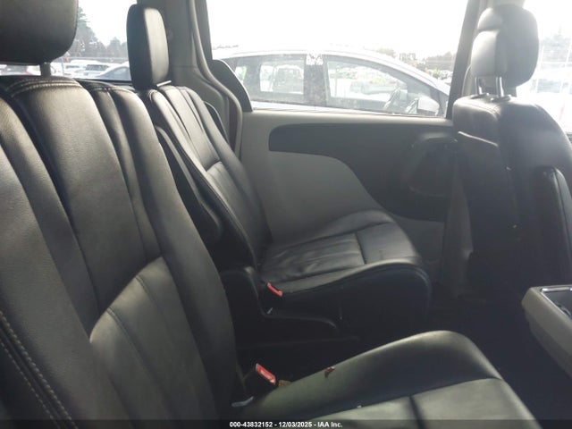 Продаж на аукціоні авто 2015 Chrysler Town & Country Touring, vin: 2C4RC1BGXFR564901, номер лоту: 43832152