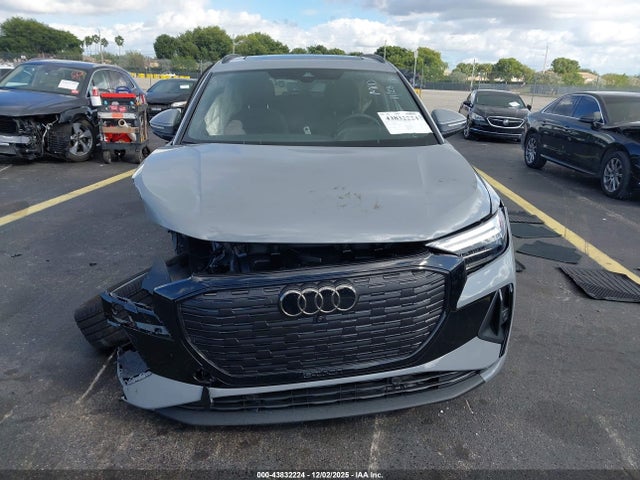 WA1LUBFZ4SP065831 Audi Q4 E-tron Premium Plus 55 Quattro