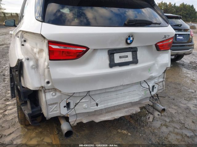 2017 BMW X1 WBXHT3C31H5F83846 Photo 5