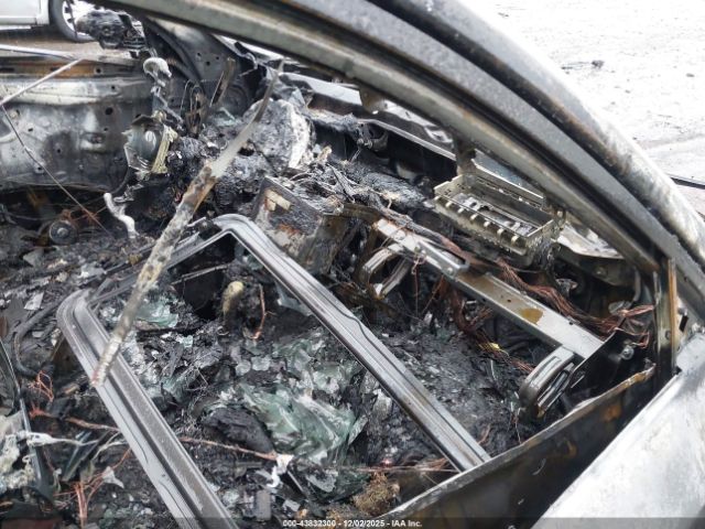 2011 SUBARU IMPREZA JF1GH6B68BH815522 Photo 4