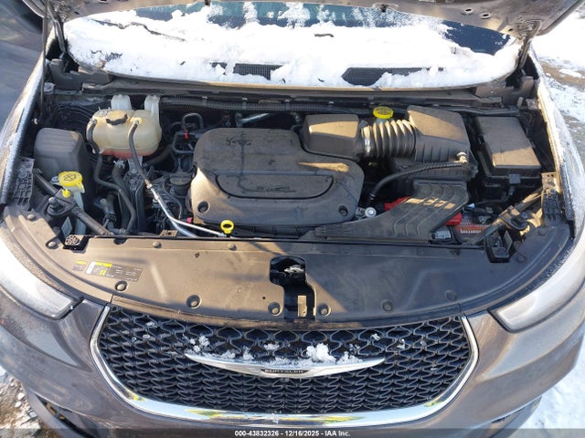 Aukcja sprzedaży 2023 Chrysler Pacifica Touring L, vin: 2C4RC1BG1PR532856, numer aukcji: 43832326