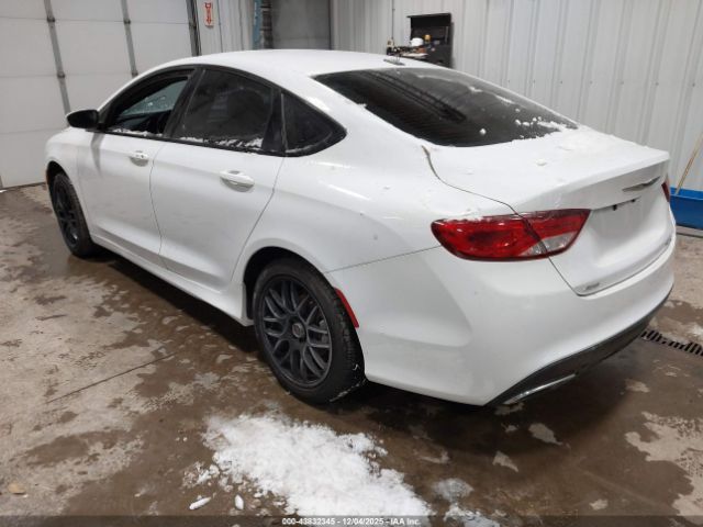 2016 CHRYSLER 200 1C3CCCDG8GN139632 Photo 2