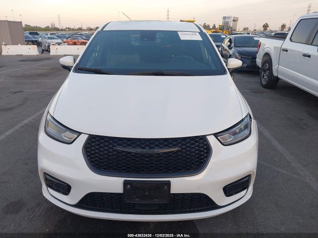 Chrysler Pacifica Hybrid Touring L 2023 2C4RC1L72PR618594 Image 12
