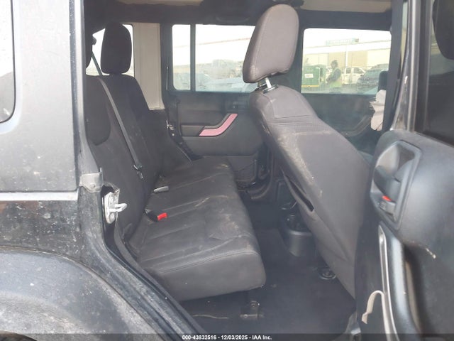 43832516 :رقم المزاد ، 1C4BJWDG8EL136687 vin ، 2014 Jeep Wrangler Unlimited Sport مزاد بيع
