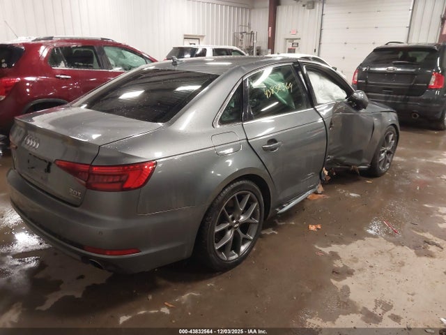 2017 AUDI A4 WAUENAF41HN020826 Photo 3