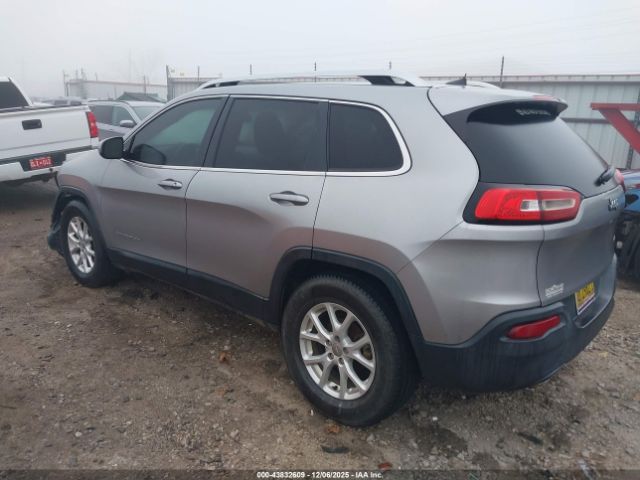2016 JEEP CHEROKEE 1C4PJLCB2GW355947 Photo 2