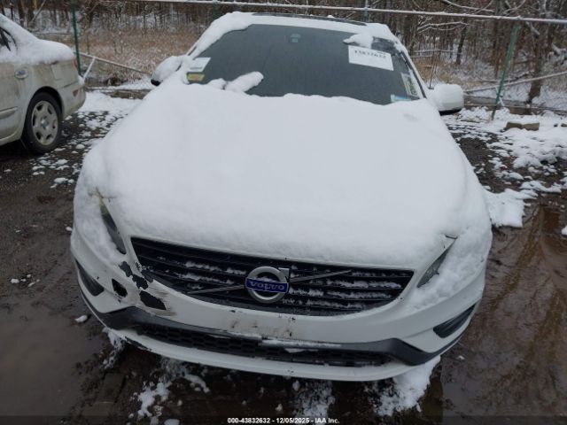 2017 VOLVO S60 YV140MTLXH2420356 Photo 9