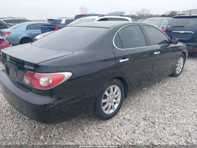 2002 LEXUS ES 300 JTHBF30G820043542 Photo 3