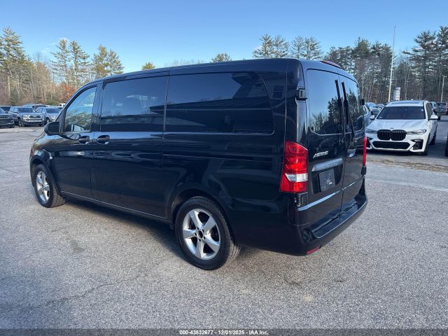 2018 MERCEDES-BENZ METRIS WD4PG2EE5J3395549 Photo 2