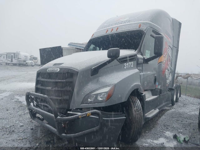 Продажа на аукционе авто 2023 Freightliner New Cascadia 126, vin: 3AKJHHFG1PSNV7389, номер лота: 43832801