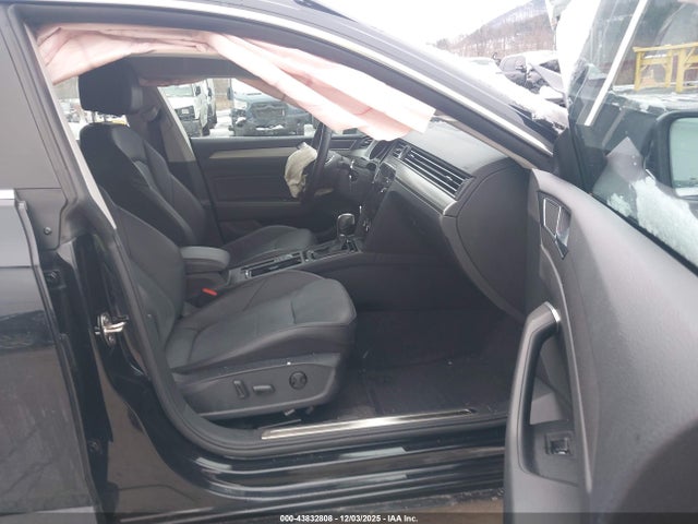 2019 VOLKSWAGEN ARTEON WVWBR7AN7KE000925 Photo 4