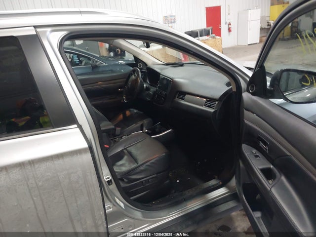 2019 MITSUBISHI OUTLANDER JA4AZ3A3XKZ055035 Photo 4