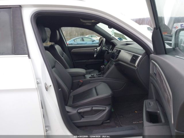 2020 VOLKSWAGEN ATLAS CROSS SPORT 1V21E2CA7LC218735 Photo 4