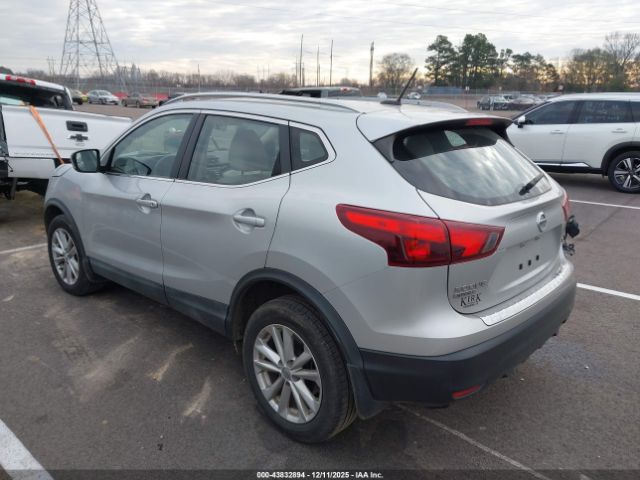 2018 NISSAN ROGUE SPORT JN1BJ1CP3JW500787 Photo 2