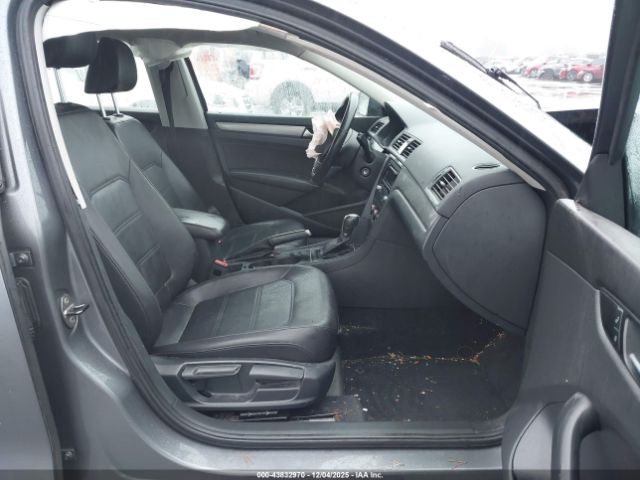 2014 VOLKSWAGEN PASSAT 1VWAT7A37EC087167 Photo 4