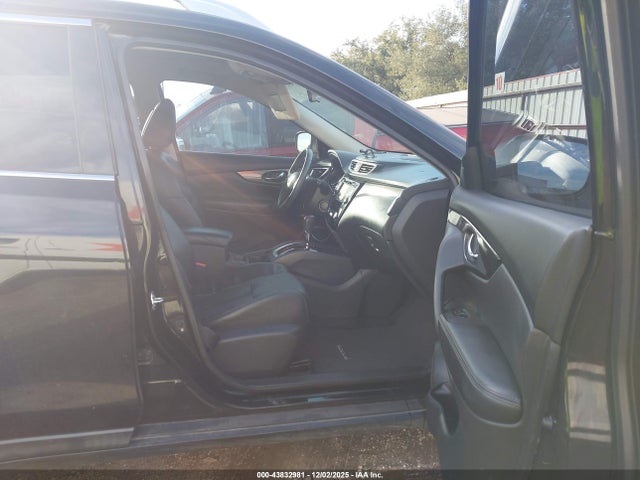 5N1AT2MT3GC799837 Nissan Rogue Sl