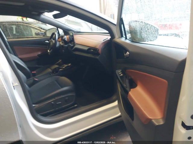 WVGTMPE22MP028136 Volkswagen ID.4 PRO S