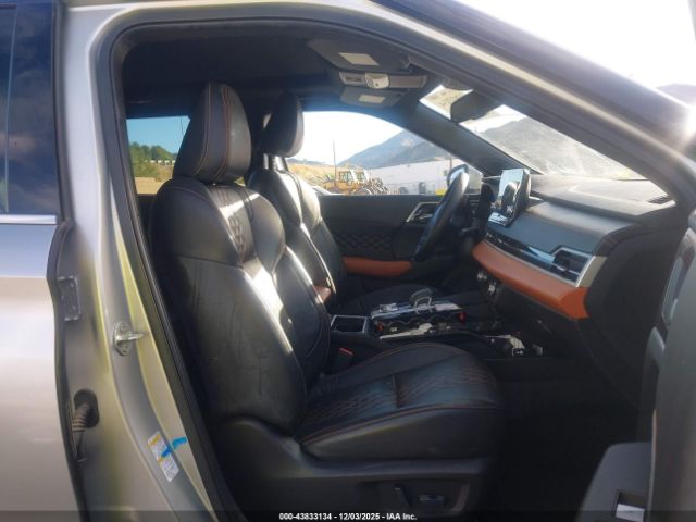 2022 MITSUBISHI OUTLANDER JA4J3VA81NZ092455 Photo 4