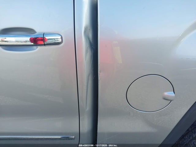 3GTP1NEC0JG130899 GMC Sierra 1500 Slt