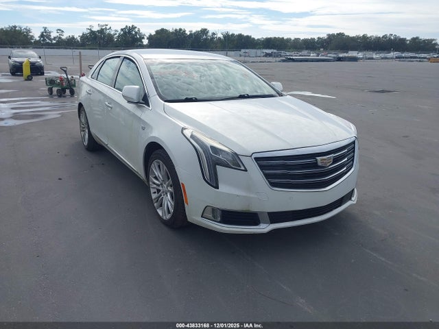 2018 CADILLAC XTS 2G61M5S36J9142800 Photo 0