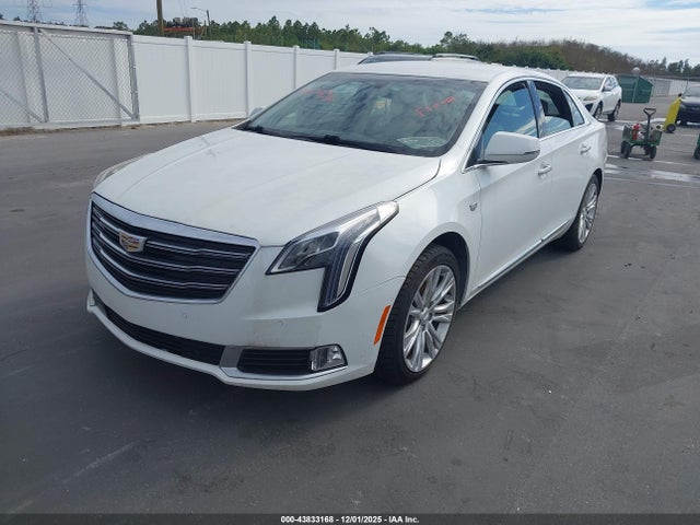 2018 CADILLAC XTS 2G61M5S36J9142800 Photo 1