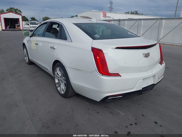 2018 CADILLAC XTS 2G61M5S36J9142800 Photo 2