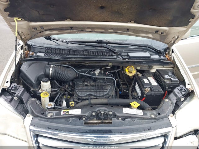 2014 Chrysler Town & Country Touring მანქანა იყიდება აუქციონზე, vin: 2C4RC1BG7ER158508, აუქციონის ნომერი: 43833171