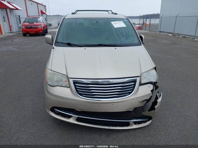 2014 Chrysler Town & Country Touring მანქანა იყიდება აუქციონზე, vin: 2C4RC1BG7ER158508, აუქციონის ნომერი: 43833171