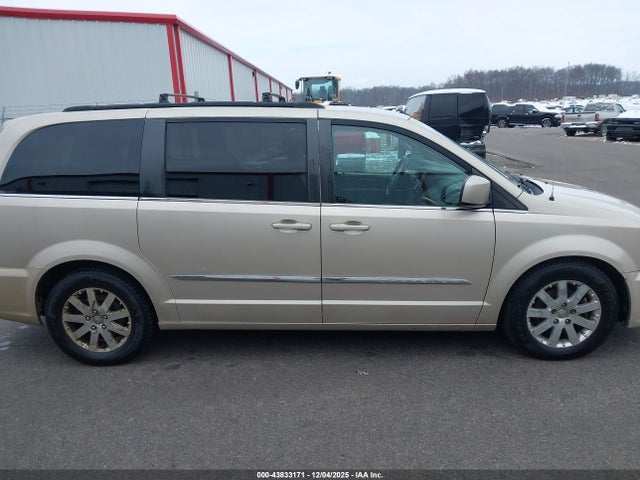 2014 Chrysler Town & Country Touring მანქანა იყიდება აუქციონზე, vin: 2C4RC1BG7ER158508, აუქციონის ნომერი: 43833171