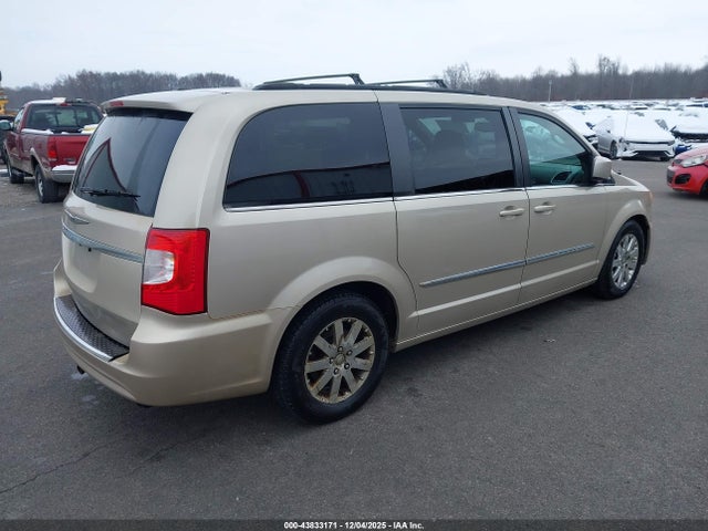 2014 Chrysler Town & Country Touring მანქანა იყიდება აუქციონზე, vin: 2C4RC1BG7ER158508, აუქციონის ნომერი: 43833171